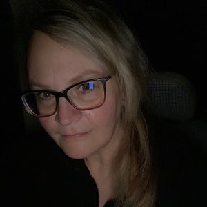 Meet your Posher, Stacy